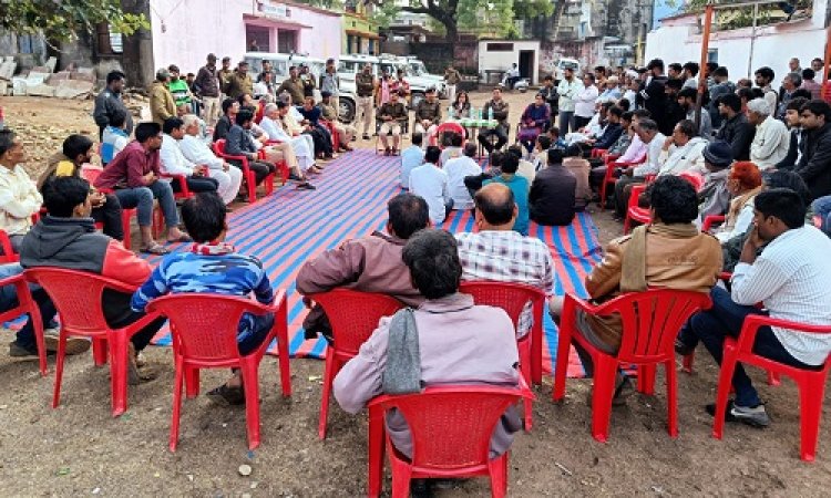 BIG NEWS: पुलिस कप्तान के निर्देश, और मनासा थाना क्षेत्र में हलचल, फिर कंजार्डा में प्रशासनिक-पुलिस अधिकारीयों का जमावड़ा, कई लोग भी इकट्ठे, जाने हाईलेवल बैठक के पीछे के राज...! पढ़े ये खबर