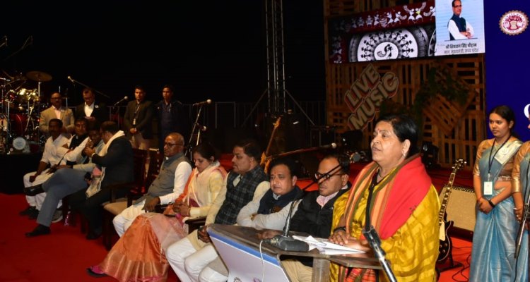 BIG NEWS: गांधी सागर फ्लोटिंग फेस्टिवल, पर्यटन मंत्री सुश्री ठाकुर ने किया शुभारंभ, कहां- क्षेत्र के शैल चित्र इतने अद्भुत, की अपनी कहानी दुनिया को बता रहे, पढ़े खबर