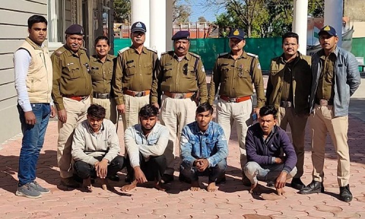 NEWS: एक महीने में तीन चोरियां, फिर जावद थाने में FIR...! जांच के बाद बड़ा खुलासा, चार आरोपी गिरफ्तार, क्या है मामला, पढ़े ये खबर
