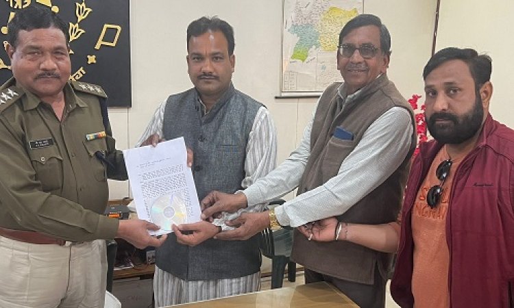 NEWS: बीजेपी प्रवक्ता हितेश वाजपेई और मीडिया संस्था के खिलाफ कार्रवाई की मांग, कांग्रेस नेता तरुण बाहेती ने की शिकायत, मामला- पूर्व CM के वीडियों से छेड़छाड़ का, पढ़े खबर