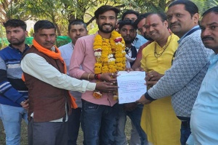 NEWS - राष्ट्रीय वैष्णव सेना की बैठक सम्पन, इन्हे सौंपा नियुक्ति पत्र किया सम्मानित,पढ़े खबर......