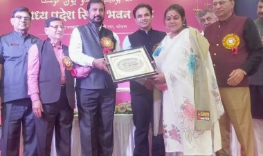 NEWS : आराध्या वेलफेयर सोसाइटी संयोजिका, एडवोकेट  मीनू लालवानी का भोपाल में हुआ सम्मान, पढ़े खबर,