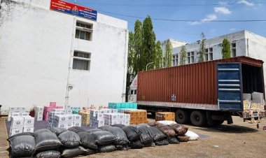 BIG NEWS: नयागांव टोल पर CBN की नाकाबंदी, कंटेनर जप्त कर कार्यालय लाये, फिर तलाशी में खुला बड़ा राज, मादक पदार्थ की बड़ी खैप सहित ये नशा बरामद, अब जांच शुरू, पढ़े खबर