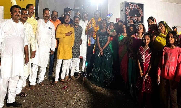 NEWS: पहलवान सूर्या भाटी का किया सम्मान, विपरीत परिस्थितियों के बावजूद भी लक्ष्य के लिये मजबूत है दृढ़ इच्छा शक्ति, पढ़े खबर