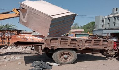 BIG NEWS: नीमच के बस स्टैंड पहुंचा नगर पालिका अमला, अवैध अतिक्रमण पर की ताबड़तोड़ कार्यवाही, क्या बोले अधिकारी, पढ़े खबर