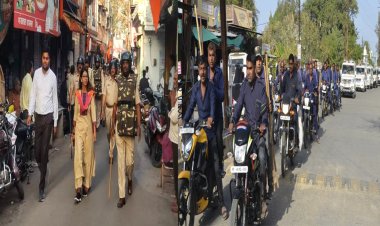 BIG NEWS: हनुमान जन्मोत्सव, जावद-मनासा में प्रशासनिक-पुलिस अधिकारियों का फ्लैग मार्च, शांति भंग करने वालों पर सख्त होगी खाकी, नगरवासियों से ये अपील, पढ़े खबर