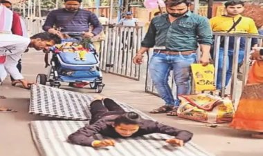 NEWS:  गुरुदेव ऋषभ ठाकुर की दंडवत यात्रा का आज मंदसौर में हुआ स्वागत, 8 वर्षों से कृष्णभक्ति में हैं लीन, पढ़े खबर