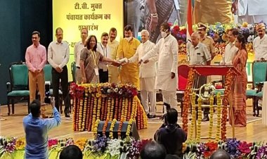 NEWS: टीबी उन्मूलन अभियान, नीमच जिले को मिला गोल्ड मैडल, जिला कलेक्टर सहित इन्होने सह सम्मान किया ग्रहण, पढ़े खबर