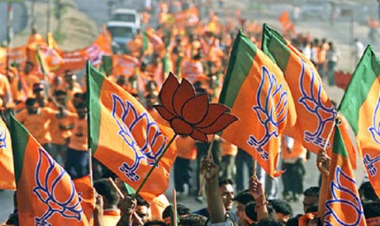 POLITICAL NEWS : मध्य प्रदेश भाजपा में बढ़ रही नाराजगी,तो एक्शन में आया शीर्ष नेतृत्व,अब इन दिग्गज नेताओ को मिली बड़ी जिम्मेदारियां,सुधीर गुप्ता को भी मिला प्रभार,पढ़े ये खास खबर