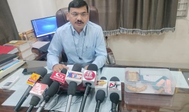 BIG BREAKING: नीमच पुलिस को मिली बड़ी सफलता, अन्तर्राज्यीय गैंग का पर्दाफाश, यहां दबिश के बाद आरोपी गिरफ्तार, सोने के आभूषणों भी बरामद, ASP ने प्रेसवार्ता में किया खुलासा, ऐसे देते थे वारदात को अंजाम, पढ़े ये खबर