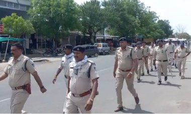 BIG NEWS: नारायणगढ़ में हुए बवाल पर पुलिस का साया, आज निकाला फ्लैग मार्च, सोशल मीडिया को लेकर लोगों से की अपील, ये सख्त निदेश भी दिए, पढ़े खबर