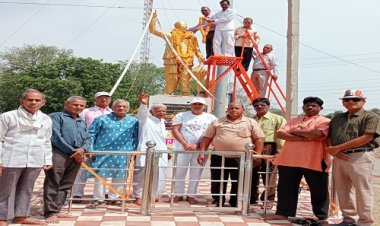 NEWS: सुभाष सेना ने मनाई वीर सांवरकर की 140 वीं जयंती, बताया योगदान, कृति अध्यक्ष गौड़ व शिक्षाविद डॉ. शक्तावत का सम्मान भी, पढ़े खबर