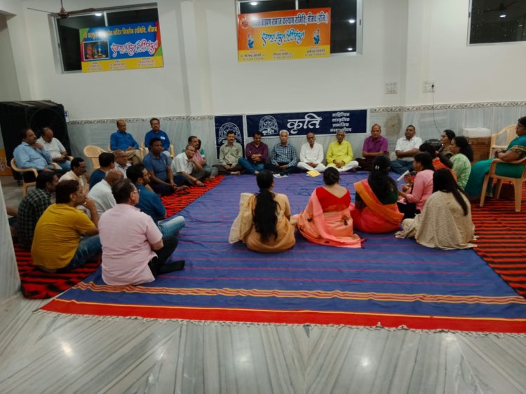 NEWS : कृति की काव्य गोष्ठी रहीं गुलजार, 16 से अधिक कवि-कवियित्रियों ने सुनाई अपनी काव्य रचनाएं, बटोरी खूब दाद, पढ़े खबर