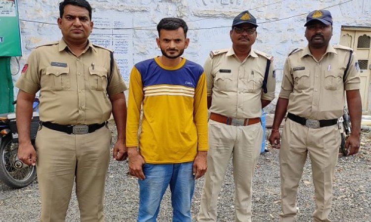 BIG NEWS: फेसबुक पर अश्लील कमेंट, छेड़छाड़ कर फोटों वायरल करने की धमकी, शिकायत हुई, तो मनासा पुलिस का एक्शन, आरोपी गिरफ्तार, अन्य प्रकरण में गुमशुदा भी दस्तयाब, पढ़े ये खबर