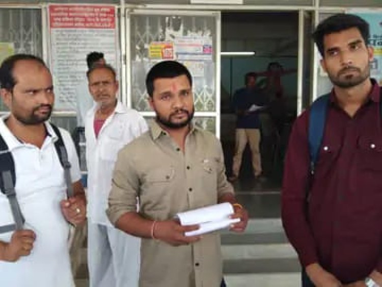 NEWS : जनसुनवाई में पंहुचा पति, कहां- डॉक्टर और स्टॉफ की लापरवाही से गई पत्नी-बच्चे की जान, पर अब तक नहीं हुई कार्रवाई, मामला- नीमच जिले के इस थाना क्षेत्र का, पढ़े खबर