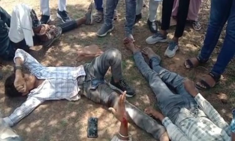 OMG ! जोगणिया माता से निकले, और मेनाल का किया रुख, बीच में हुआ दिल दहला देने वाला हादसा, बाइक सवार चारों युवक घायल, घटना सिंगोली थाना क्षेत्र की, पढ़े ये खबर