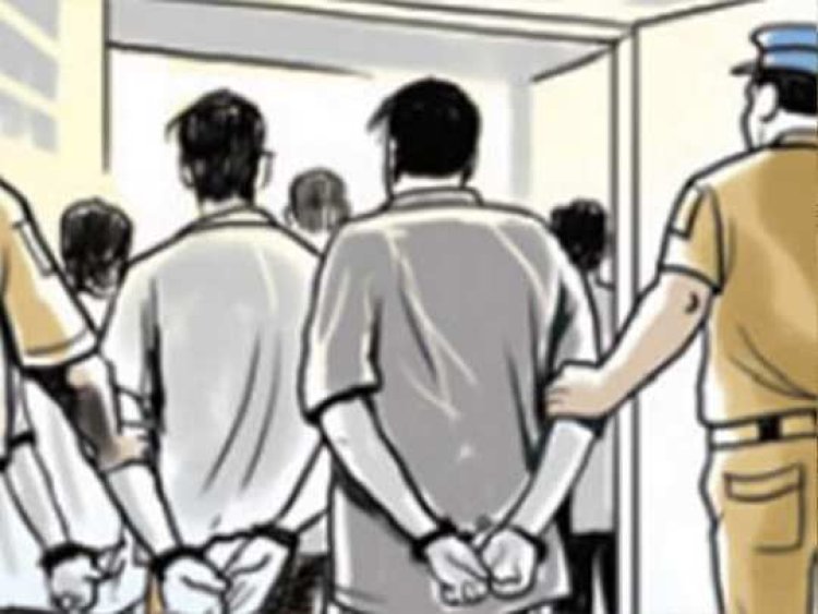 NEWS : नीमच में की चोरी-लूट, फिर राजस्थान में यहां बनाया ठिकाना, सूचना पर पुलिस की दस्तक, मौके से कई गिरफ्तार, क्या है पूरा मामला...! पढ़े ये खबर