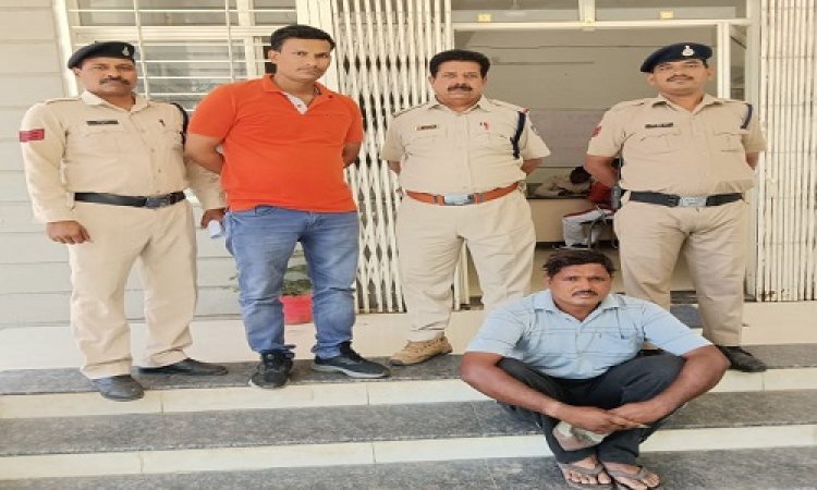 NEWS: विभिन्न प्रकरण, और आरोपी सालों से फरार, आज नीमच में यहां होने की सुचना, तो केंट पुलिस की दबिश, मौके से नंदकिशोर गिरफ्तार, पढ़े ये खबर