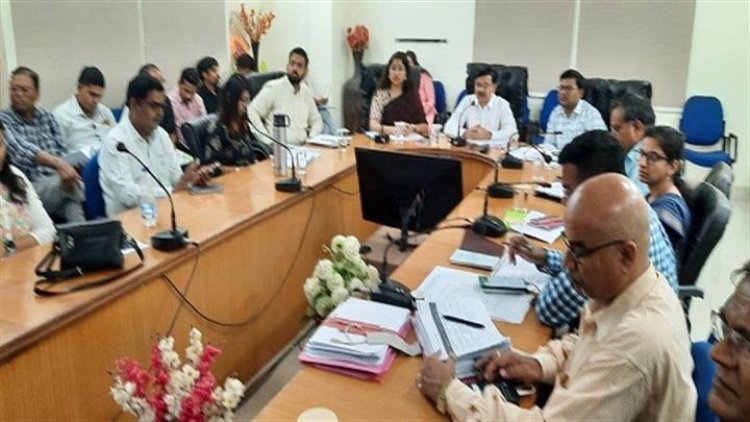 BIG NEWS: CM शिवराज का अभियान, और जिला कलेक्टोरेट में हाईलेवल बैठक, कलेक्टर जैन के इन अधिकारियों पर कार्यवाही, तो इन्हें नोटिस जारी करने के निर्देश, पढ़े खबर