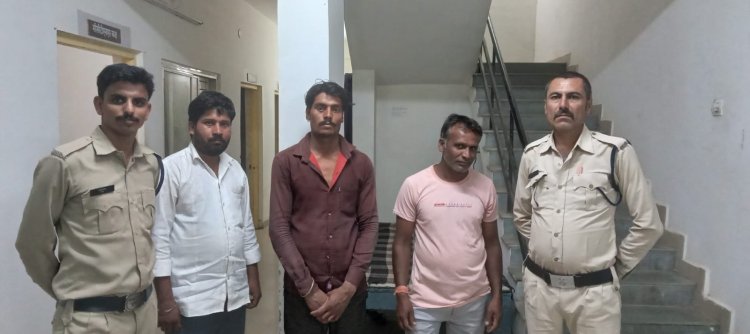 BIG BREAKING :-जीरन का हाथी मंदिर और पास में घाट, बन रहे थे शराब के प्याले, भ्रमण पर पुलिस, गोविन्द ,ओमप्रकाश सहित महेंद्र सिंह गिरफ्तार, आबकारी एक्ट मे हुआ मामला दर्ज, पढ़े खबर