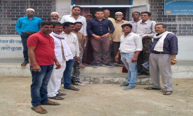NEWS: रतनगढ़ में कांग्रेस कार्यकर्ताओं ने मनाई पंडित जवाहरलाल नेहरू की पुण्यतिथि, चित्र पर किया माल्यार्पण, बताया योगदान, पढ़े ये खबर