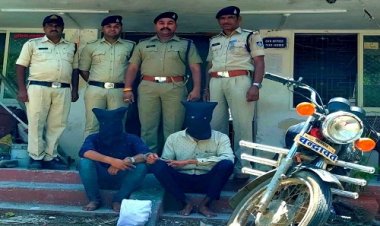 BIG BREAKING : नीमच पार्सिंग बाइक, और मनासा क्षेत्र का तेजपाल, जब काले सोने की डिलेवरी देने निकला, तो मिली YD नगर पुलिस, तस्कर धराया, फिर उगला रोहित का नाम, स्मगलिंग के तार जुड़े बड़ी आंतरी और कंजार्डा गांव से, पढ़े ये खबर
