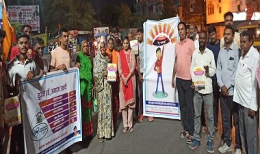 BIG NEWS: अभियान अभिमन्यु...! शहर में इस विशेष कार्यक्रम का आयोजन, पुलिस अधिकारी पहुंचे आम जनता के बीच, अपराधों को लेकर किया जागरूक, आप भी बने हिस्सा, पढ़े ये खबर