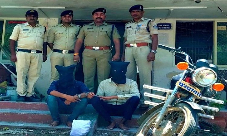 BIG BREAKING : नीमच पार्सिंग बाइक, और मनासा क्षेत्र का तेजपाल, जब काले सोने की डिलेवरी देने निकला, तो मिली YD नगर पुलिस, तस्कर धराया, फिर उगला रोहित का नाम, स्मगलिंग के तार जुड़े बड़ी आंतरी और कंजार्डा गांव से, पढ़े ये खबर