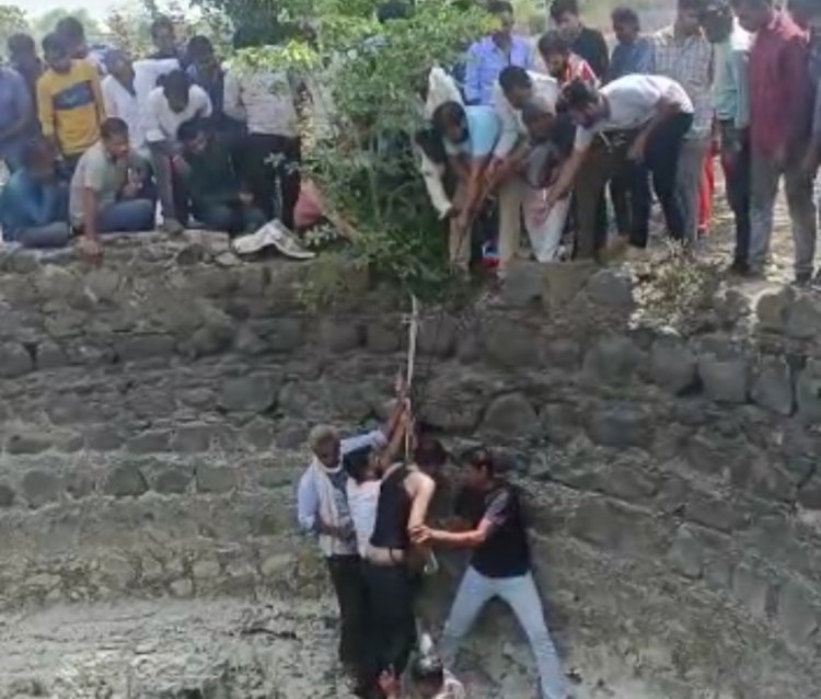 BIG NEWS : जवासा का सुनील गटक गया जहर,फिर कुए में भी लगा दी छलांग,खबर मिलते ही दौड़े ग्रामीण,अब जिला अस्पताल में जमावड़ा,पढ़े ये खबर