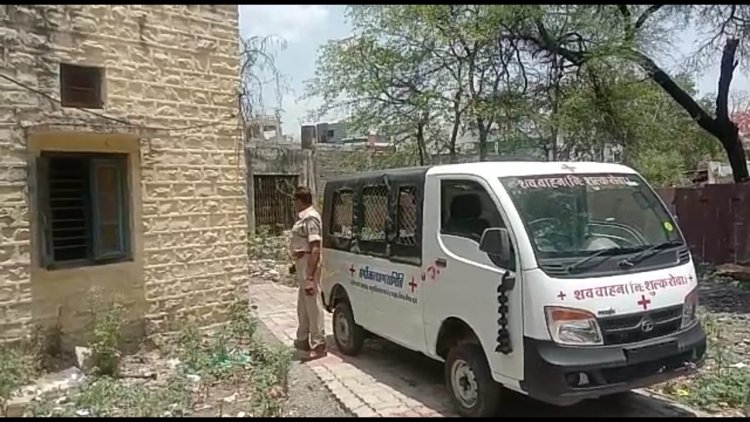 BIG NEWS : मनासा का BRC केंद्र परिसर, सुबह जब चौकीदार ने खोला ताला, तो यु उड़ गए होश, लटका मिला इसका शव, अब पुलिस जुटी जाँच में, पढ़े ये खबर