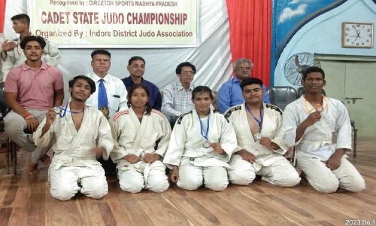 NEWS: इंदौर में राज्य स्तरीय कैडैट जूड़ों प्रतियोगिता संपन्न, नीमच के इन खिलाड़ियों ने दिखाया दम-खम, चार पदक पर जमाया कब्जा, पढ़े ये खबर