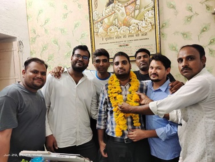 NEWS - गोविन्द पाटीदार ने की LIC एडीओ (विकास अधिकारी) परीक्षा उत्तीर्ण , किया जीरन व समाज का नाम रोशन,दी मित्रो ने बधाई, पढ़े खबर