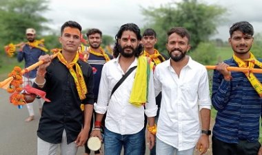 NEWS: सावन का पहला सोमवार, शिवभक्तों की उमड़ी भीड़ निकली जूनापानी से केदारेश्वर महादेव मंदिर तक विशाल कावड़ यात्रा, पढ़े खबर