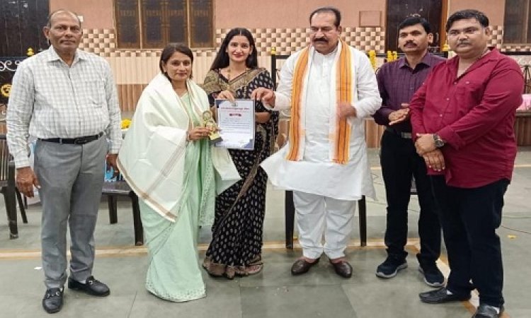 NEWS: प्रेरणादायी कार्य पर चुनिंदा चेहरों का सम्मान, नगर समस्या एवं सुझाव ग्रूप के आयोजन की सराहना, विधायक परिहार ने कहीं ये बड़ी बात, पढ़े खबर