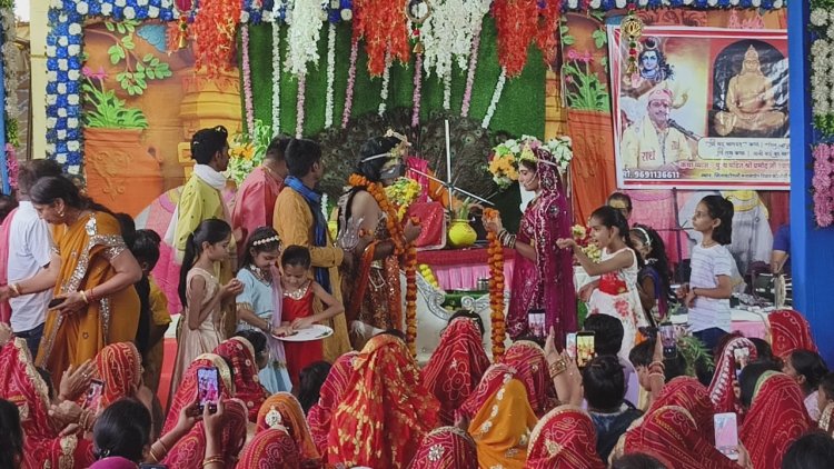NEWS: मनासा में आयोजित शिव महापुराण का चौथा दिन, शिव-पार्वती विवाह का आयोजन, भजनों की थाप पर झूमे श्रद्धालु, पढ़े ये खबर