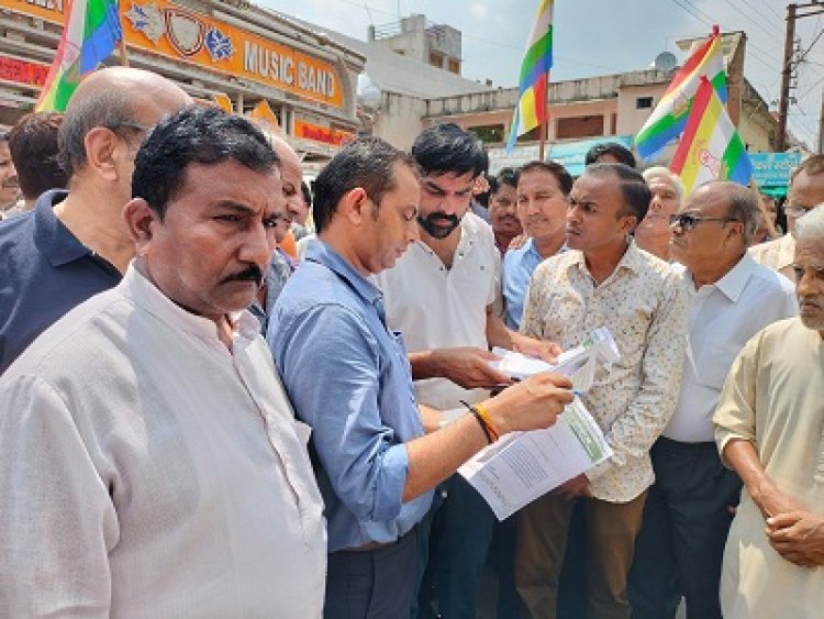 NEWS: जैन मुनि की हत्या की लेकर पिपलीयामंडी में प्रदर्शन, समाजजनो ने सौंपा राष्ट्रपति के नाम तहसीलदार को ज्ञापन, उच्च स्तरीय जांच सहित आरोपियों को कड़ी सजा देने की करी मांग, पढ़े खबर