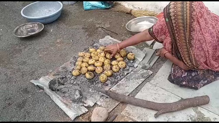 NEWS: किसान की चिंता, फसले ना हो बर्बाद, इंद्रदेव को प्रसन्न करने की तैयारी, सामूहिक रूप से की देवी-देवताओं की पूजा अर्चना, मनाई उज्जैनी, पढ़े खबर