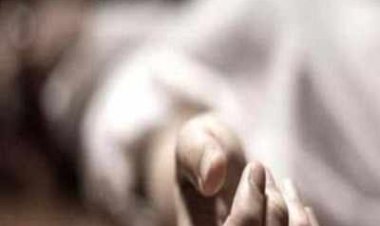 BIG BREAKING: ढलती शाम का समय, और खेत पर महिला ने उठाया ये खौफनाक कदम, चंद मिनटों में हो गई मौत, अब गुड्डी बाई के परिवार में मातम, मामला मनासा थाना क्षेत्र का, पढ़े ये खबर