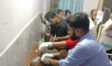 NEWS: मनासा-कंजार्डा रोड़, और तेज रफ्तार बाइक सवार, जब संतुलन बिगड़ा, तो जा टकराया इस बोर्ड से, गंभीर चोट आई, अब मनासा से जिला अस्पताल किया रैफर, पढ़े खबर