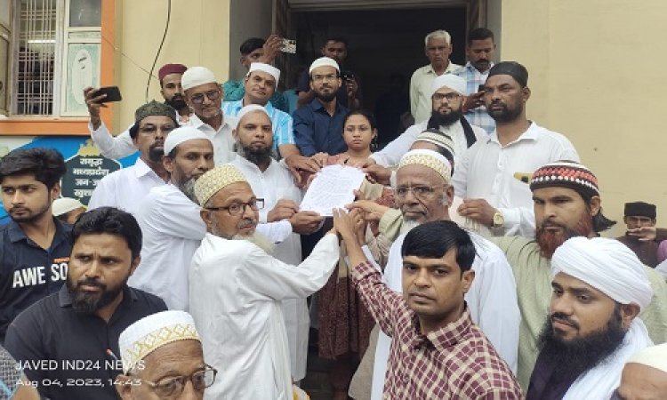 NEWS: जयपुर-मुंबई सुपरफास्ट ट्रैन में फायरिंग मामला, बोहरा एवं मुस्लिम समाज उतरा सड़कों पर, संयुक्त रूप से सौंपा ज्ञापन, की ये बड़ी मांग, पढ़े कैलाश विश्वकर्मा की खबर
