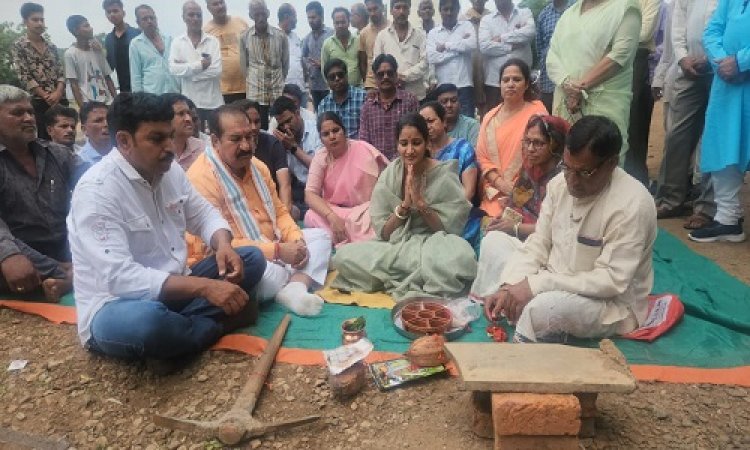 BIG NEWS: नीमच के इस उपनगर को मिली बड़ी सौगाते, रहवासियों के चेहरे पर दिखी खुशी, विधायक परिहार बोले- विकास पर्व लेकर आया विकास की सौगात, तो नपाध्यक्ष चौपड़ा ने कहीं ये बड़ी बात, पढ़े खबर