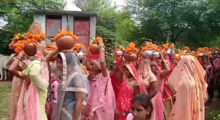 NEWS: ग्राम बालागंज में होने जा रहा है ये भव्य आयोजन, कलश यात्रा से हुई शुरुवात, महिलाओं व युवाओं ने बढ़-चढ़कर लिया हिस्सा, अब कई दिनों तक इस रंग में रंगेंगे ग्रामीण, पढ़े मनीष जोलान्या की खबर