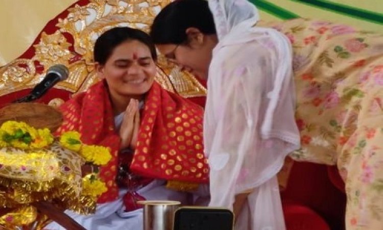 NEWS: प्रजापिता ब्रह्माकुमारी ईश्वरीय विश्वविद्यालय के द्वारा श्रीमद भागवत गीता ज्ञान यज्ञ कथा का शुभारंभ, योग शक्ति राजयोगिनी सुरेखा दीदी ने कहां- आस्था व विश्वास रूपी साधन को साथ लेकर गीताज्ञान यज्ञ की यात्रा करें, पढ़े खबर