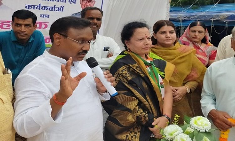 NEWS: मधु बंसल मित्र मंडल द्वारा ने किया पूर्व मंत्री कमलेश्वर पटेल का भव्य स्वागत, पढ़े खबर