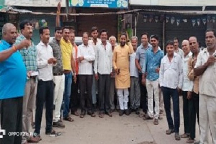 NEWS-चंद्रयान- 3 की लैंडिंग, बीजेपी जिलाध्यक्ष का नेतृत्व, फिर जीरन में मना जश्न, हुई अतिशबाजिया और बटी मिठाइयां, पढ़े खबर