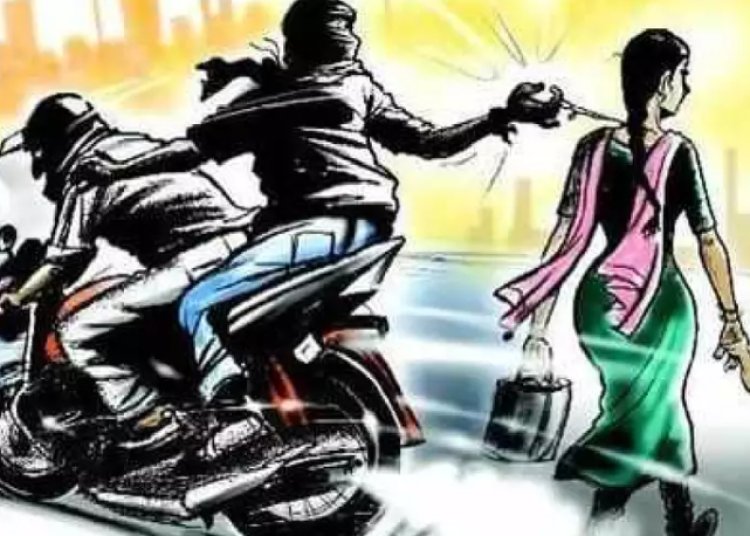OMG ! नीमच में दिन-दहाड़े चैन स्नैचिंग, प्रवचन में जाती महिला को किया टारगेट, बाइक सवार बदमाशों ने दिया वारदात को अंजाम, घटना मैन रोड़ की, पढ़े ये खबर
