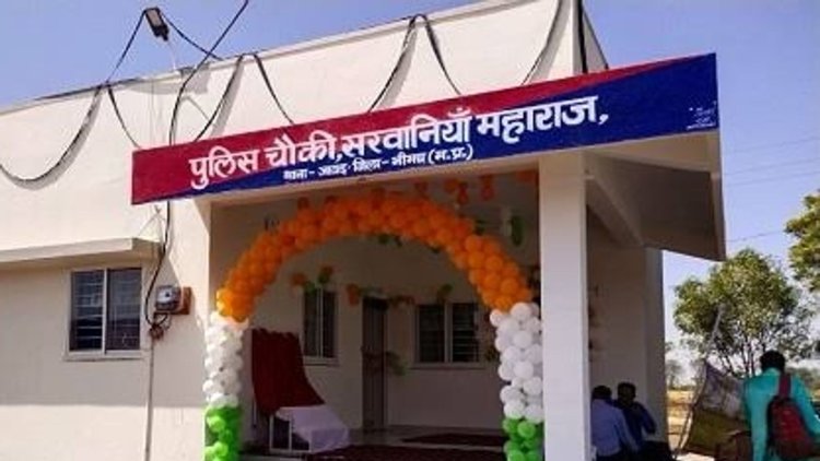 BIG NEWS: देर रात घर में अकेली महिलाएं, और छत से बदमाशों की दस्तक, फिर दे डाला इस कांड को अंजाम, अब सरवानिया चौकी पहुंची रिपोर्ट, क्या है पूरा मामला...! पढ़े ये खबर