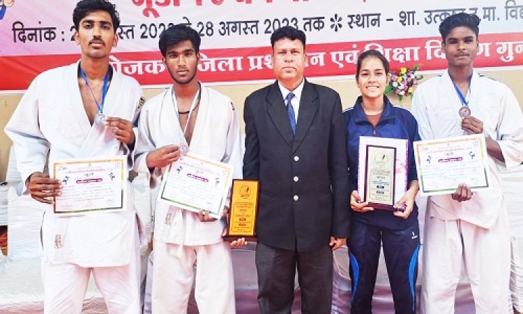 NEWS: राज्य स्तरीय शालेय जड़ों एवं वूशू प्रतियोगिता संपन्न, नीमच के खिलाड़ियों ने मारी बाजी, स्वर्ण, रजत व कास्य पदक किये अर्जित, पढ़े खबर
