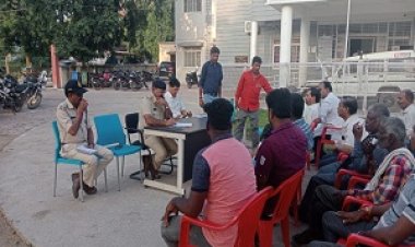 NEWS: आगामी त्योहारों को लेकर थाना परिसर रतनगढ़ में हुई शांति समिति की बैठक,पढ़े खबर