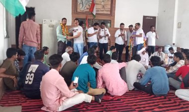 BIG NEWS : सिंगोली में कांग्रेस के युवा नेता का ऐसा जलवा,की भाजपा छोड़ ये आ गए इनके साथ,और अब बना डाली एक जम्बो टीम,पढ़े आजाद नीलगर की ये खबर